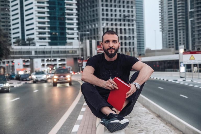 Ștefan Mandachi a vândut apartamentele din Suceava și vrea Iași