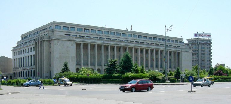 De ce vrea Cancelaria să măsoare radiațiile din Palatul Victoria