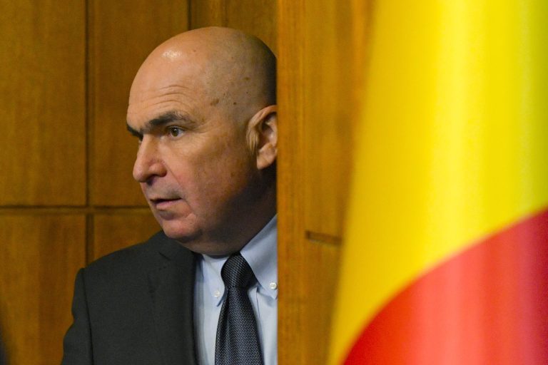 Demisionează Ilie Bolojan? Curtea Constituțională a respins legea despre pensii