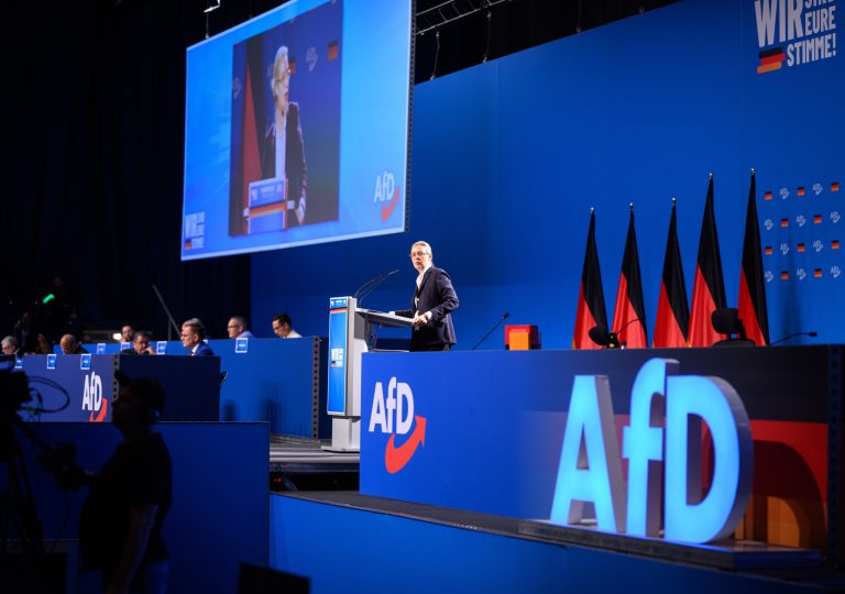 Germania: Deputați de extremă dreapta suspectați de spionaj Rusia