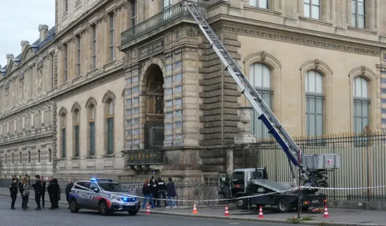 Jaful de la Luvru – Procurorul are speranțe de recuperare a bijuteriilor
