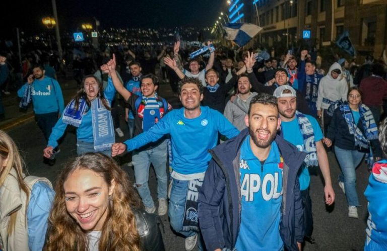 Liga Campionilor: 230 de suporteri Napoli arestați înainte de meciul cu PSV