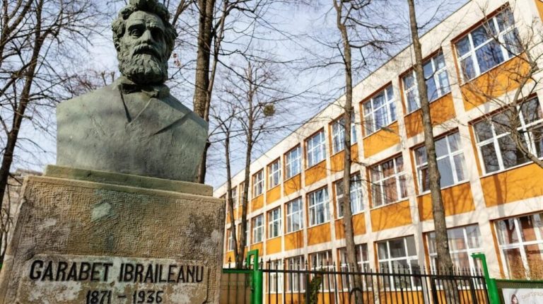 Primăria a aprobat reabilitarea Colegiului „Ibrăileanu” din Copou.