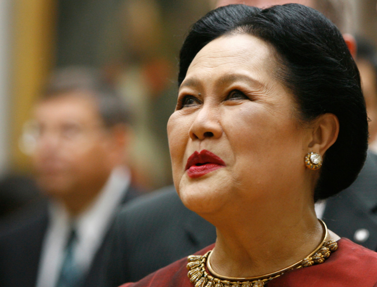 Regina Mamă a Thailandei, Sirikit, a decedat la 93 de ani