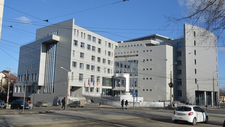 Anunț Parchet Tribunal Iași: Reiau audiențele cetățenilor