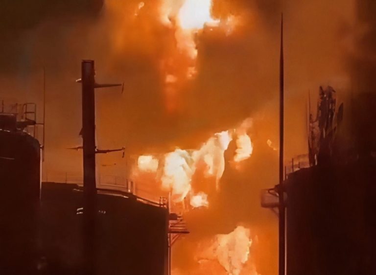 Explozii pe două petroliere în Marea Neagră