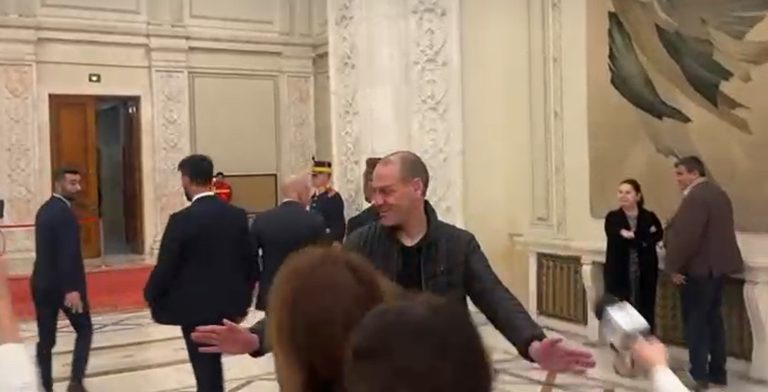 Guvernul începe cercetarea disciplinară pentru ofițerul de presă