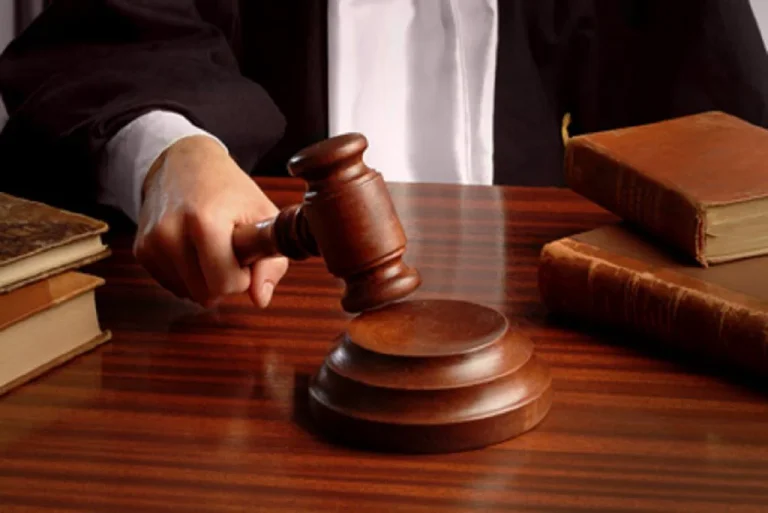 Judecători care au vrut să ajungă la instanța supremă