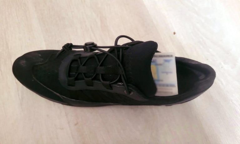 Mai ceva ca un ou Kinder: pantoful cu surprize.