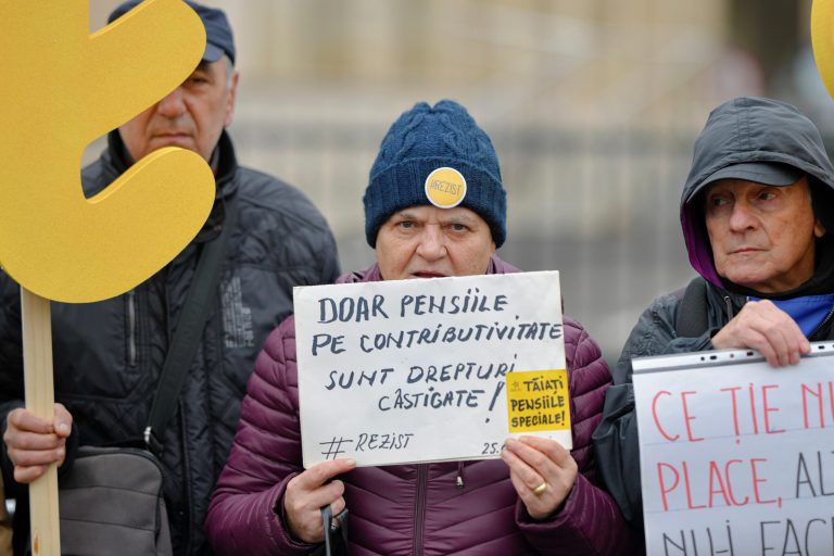 România, prinsă în capcana pensiilor speciale: 17 miliarde cheltuite în 2024