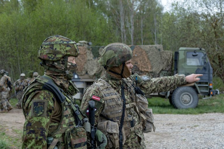Rusia intensifică „războiul din umbră”, avertizează Estonia