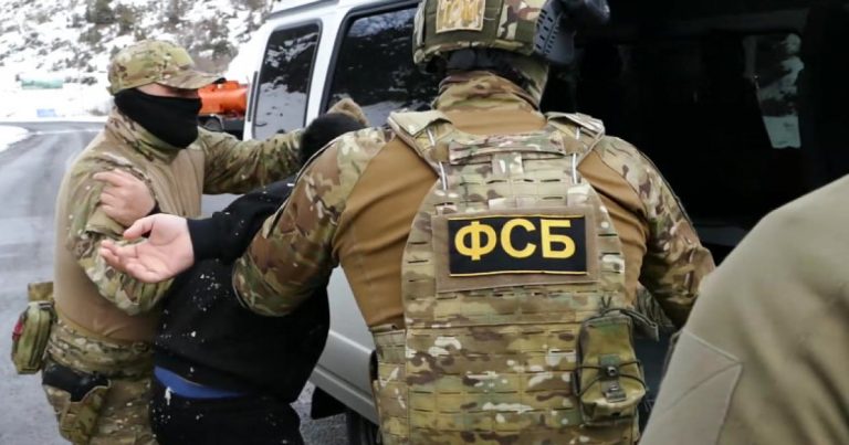 Un preot a fost arestat de FSB pentru recrutarea cazacilor
