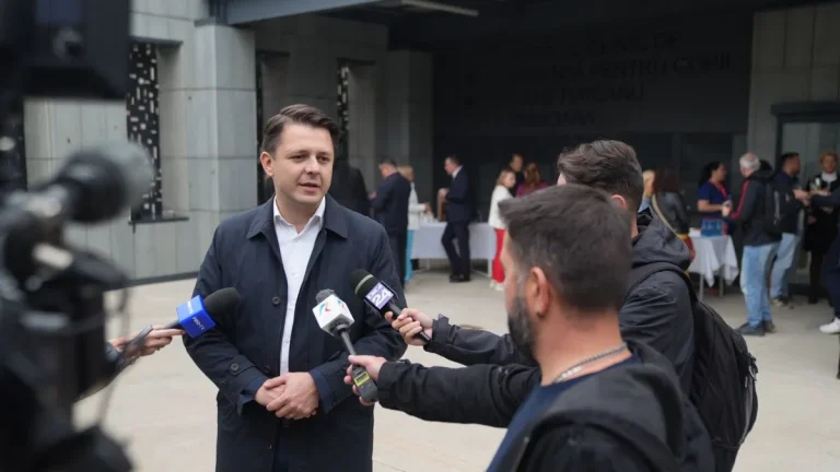 Viceprimarul USR Timișoara: Judecătoare întâlnindu-se cu interlopi