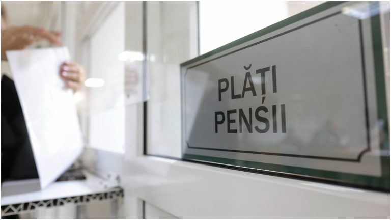 Arhive arse, ani pierduți: fostă cooperatistă din Iași cere pensie