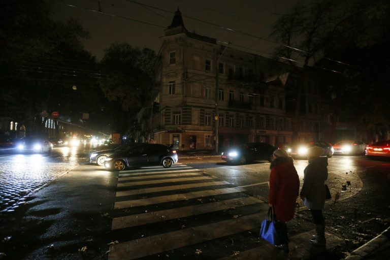 Atacul Rusiei cu drone și rachete lasă Odesa în beznă