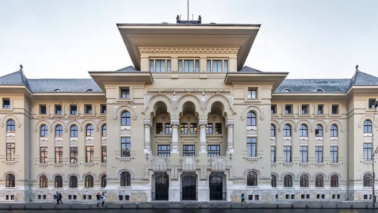 Averi oficiale și invizibile: analiza candidaților Primăriei