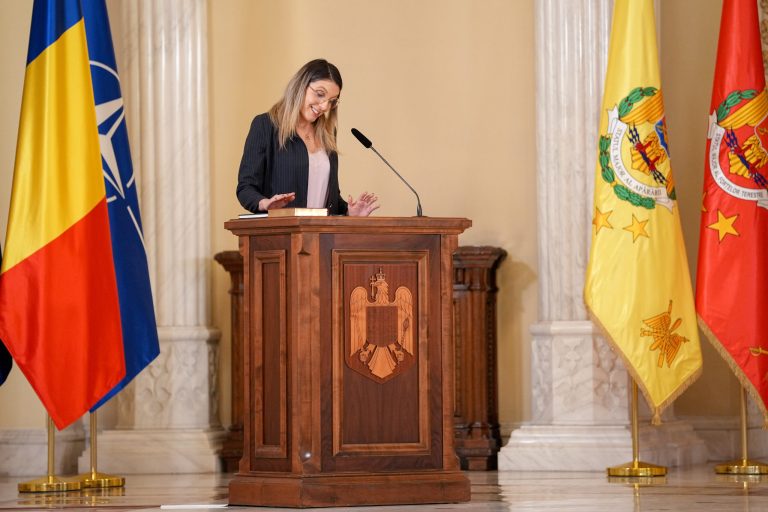 Grindeanu i-a cerut lui Bolojan demiterea Dianei Buzoianu