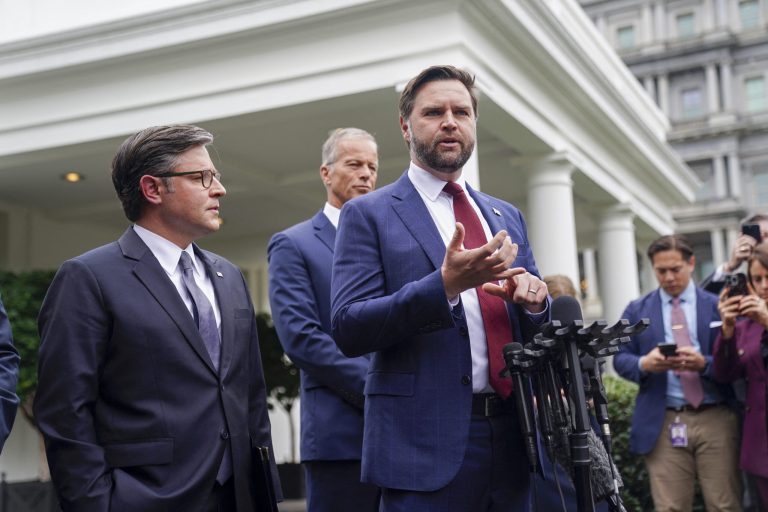 JD Vance spune că administrația Trump nu va „transfera bani în Ucraina”
