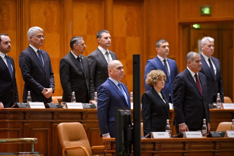 Moțiunea de cenzură împotriva Guvernului Bolojan în Parlament