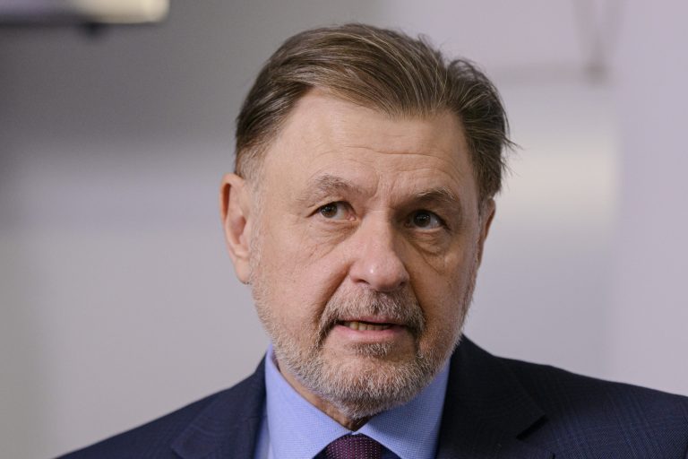 Rafila: Proiectul Ordonanței Trenuleț conține o componentă inacceptabilă