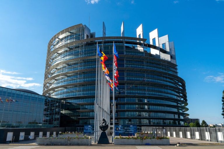 Ucrainenii spun că împrumutul UE de 90 miliarde nu e suficient