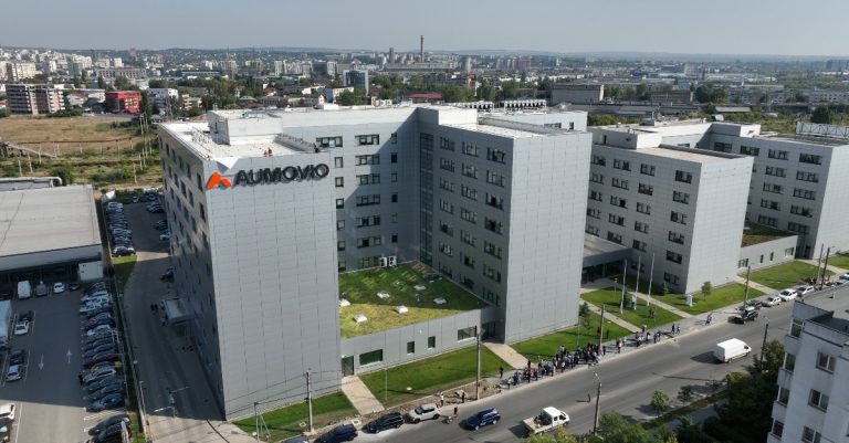 Concedieri masive la un gigant IT din Iași