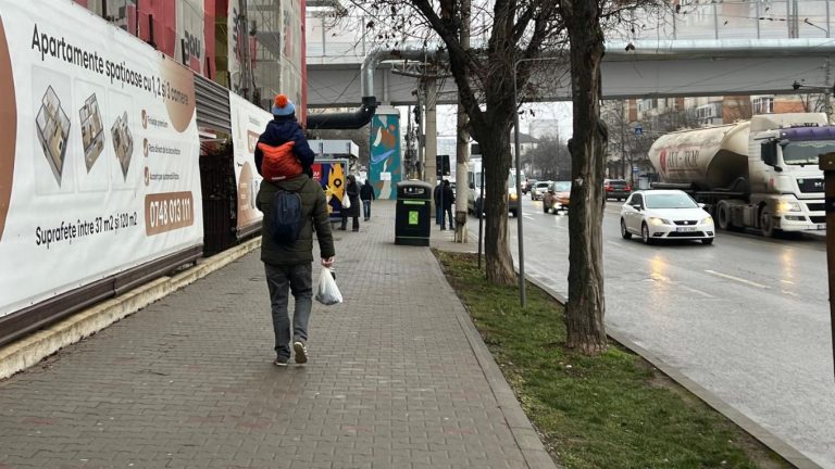 Alocațiile pentru copii rămân înghețate până în 2026