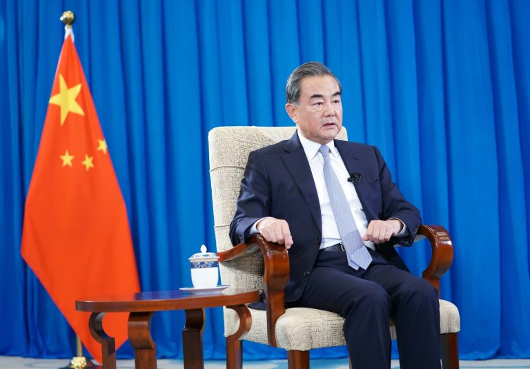 China acuză SUA că se comportă ca un „judecător mondial”
