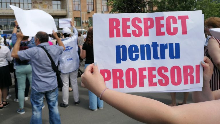 Cum ar trebui să fie noul ministru al Educației: opinii de la Iași. „Să provină din învățământul preuniversitar, care reprezintă 80% din întregul sistem educațional”