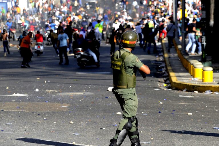 Psiholog social: „Plecarea lui Maduro nu schimbă sistemul”