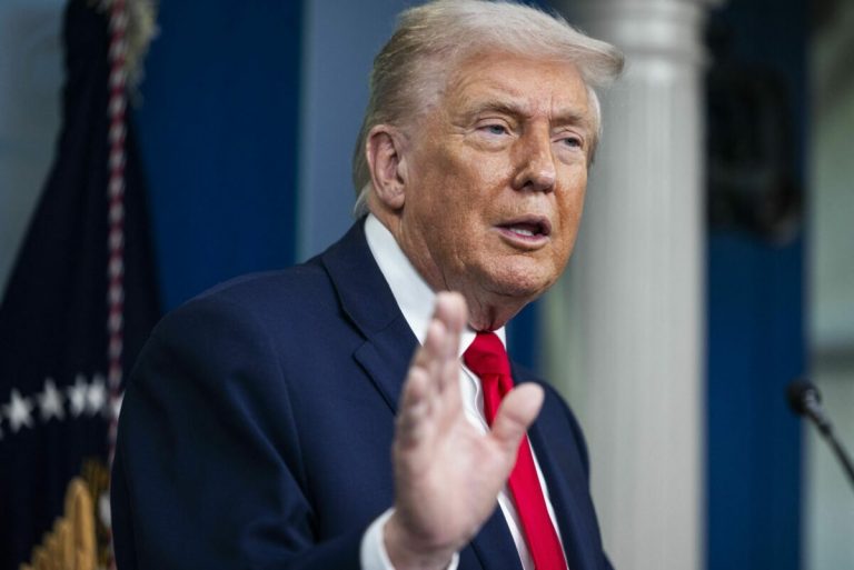 Un nou atac al lui Trump împotriva aliaților NATO: Trupele „au rămas puțin în urmă, puțin în afara liniei frontului” în Afganistan.
