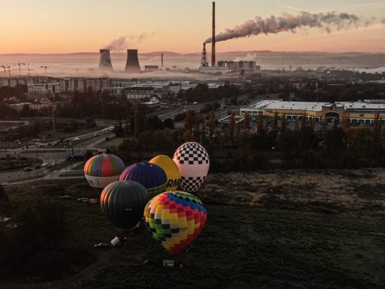 Cum a salvat Cracovia, „capitala smogului” din Polonia, aproape 6.000 de vieți după ce a interzis sobele pe cărbune.