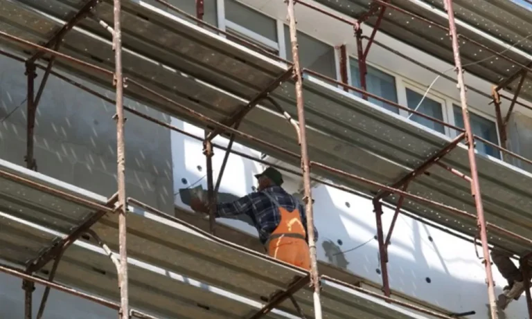 Drumurile și clădirile renovate energetic din județ au beneficiat de cele mai mari sume din programele de finanțare.