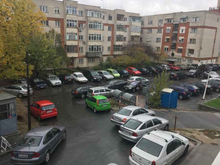 Analiză – Iașul are cele mai costisitoare parcări din țară. Ieșenii plătesc de 5 ori mai mult decât clujenii.