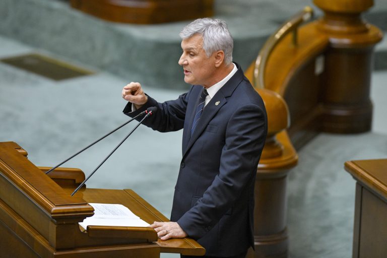 Liderul senatorilor PSD: „Tăvălugul tăierilor dintre Bolojan și USR a fost oprit”