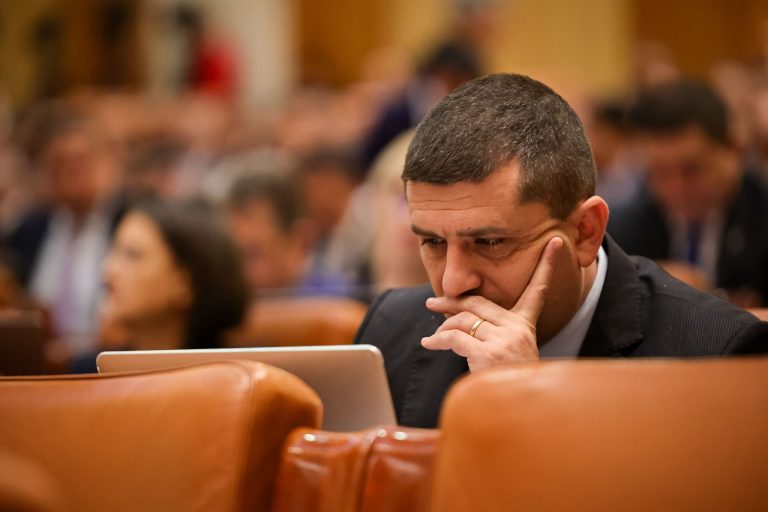 Miruță, despre moțiunea depusă de Opoziție: Nu voi cosmetiza realitatea