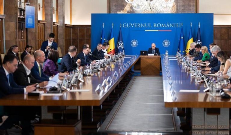 Proceduri simplificate pentru investitori, într-o ordonanță de urgență supusă consultării publice de către Guvern.
