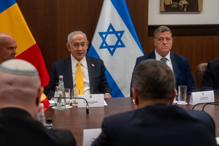 Sorin Grindeanu, întâmpinat de premierul israelian Benjamin Netanyahu, la Ierusalim