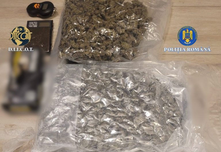 Tânăr de 21 de ani, reținut la Iași după ce poliția a descoperit peste 3 kilograme de droguri.