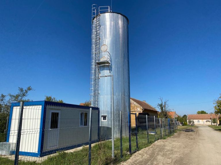 Concurență sporită pentru o gospodărie de apă la Focuri. Amenajarea instalațiilor de stocare și pompare a apei a generat zece oferte.