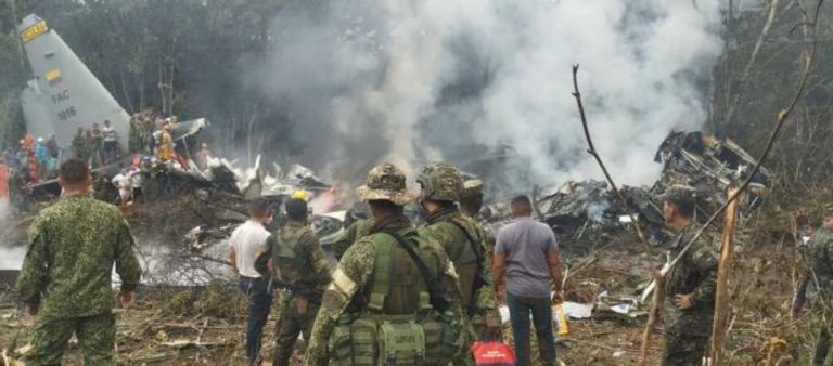 Aeronavă C-130 Hercules s-a prăbușit în Columbia: Cel puțin 66 de membri ai forțelor armate au murit.