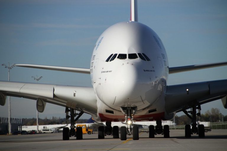 Aeroportul Ben Gurion din Tel Aviv s-a redeschis parțial. Primii pasageri părăsesc Israelul după conflictul cu Iranul.