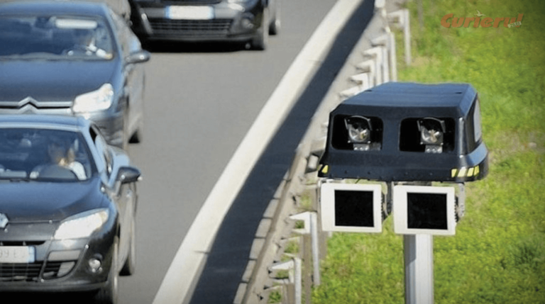 Amendă colosală de 120.000 de euro pentru un șofer surprins cu 59 km/h într-o zonă de 30 km/h