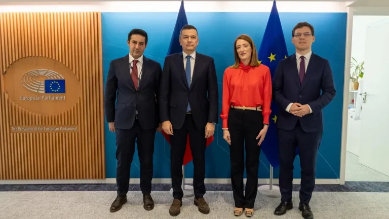 Amenințările lui Grindeanu la adresa lui Bolojan au dispărut după vizita la Bruxelles.