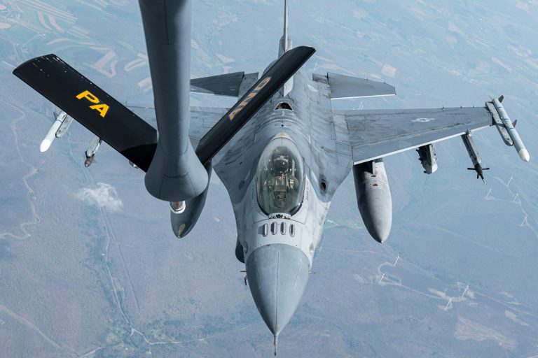 Avionul de realimentare prăbușit în Irak: Toți cei șase membri ai echipajului american au decedat.