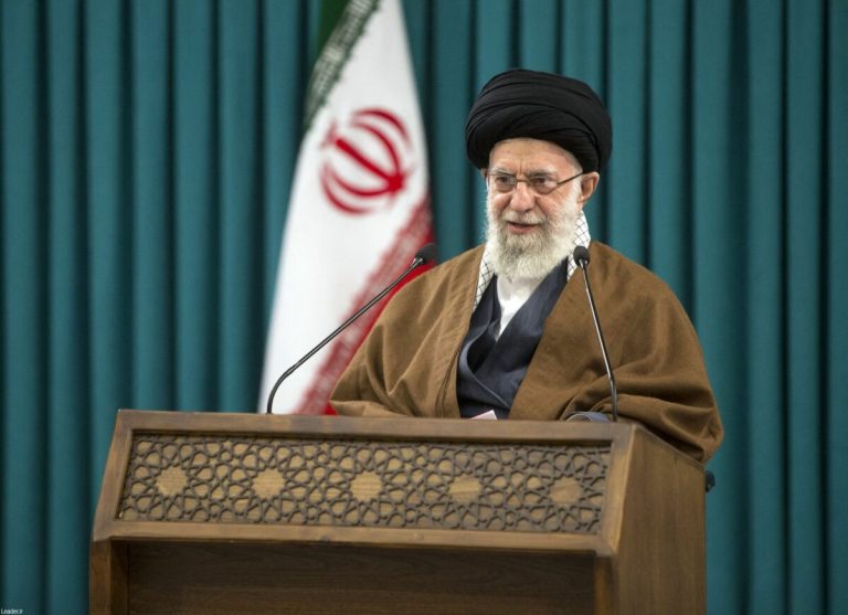 CIA consideră că Ali Khamenei ar putea fi înlocuit de un membru al Gărzilor Revoluționare.