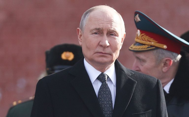 Critici neobișnuite la Moscova. Un susținător al Kremlinului afirmă că Putin este un „președinte ilegitim” și avertizează că războiul din Ucraina „distruge Rusia”.