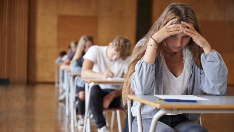 Cum a fost simularea Bacalaureatului: păreri ale profesorilor din Iași. „Pentru un elev care se pregătește serios, nu ar trebui să fie o problemă”