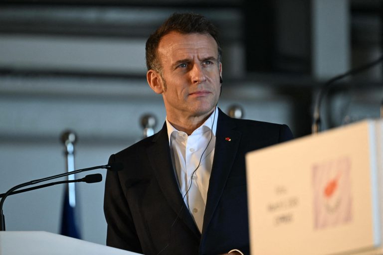 Emmanuel Macron solicită negocieri directe între Israel și Liban.