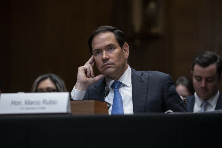„Este o minciună”. Marco Rubio răspunde acuzațiilor lui Zelenski referitoare la garanțiile de securitate ale SUA pentru Ucraina.